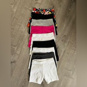 Gently used girls size 6/small biker shorts.